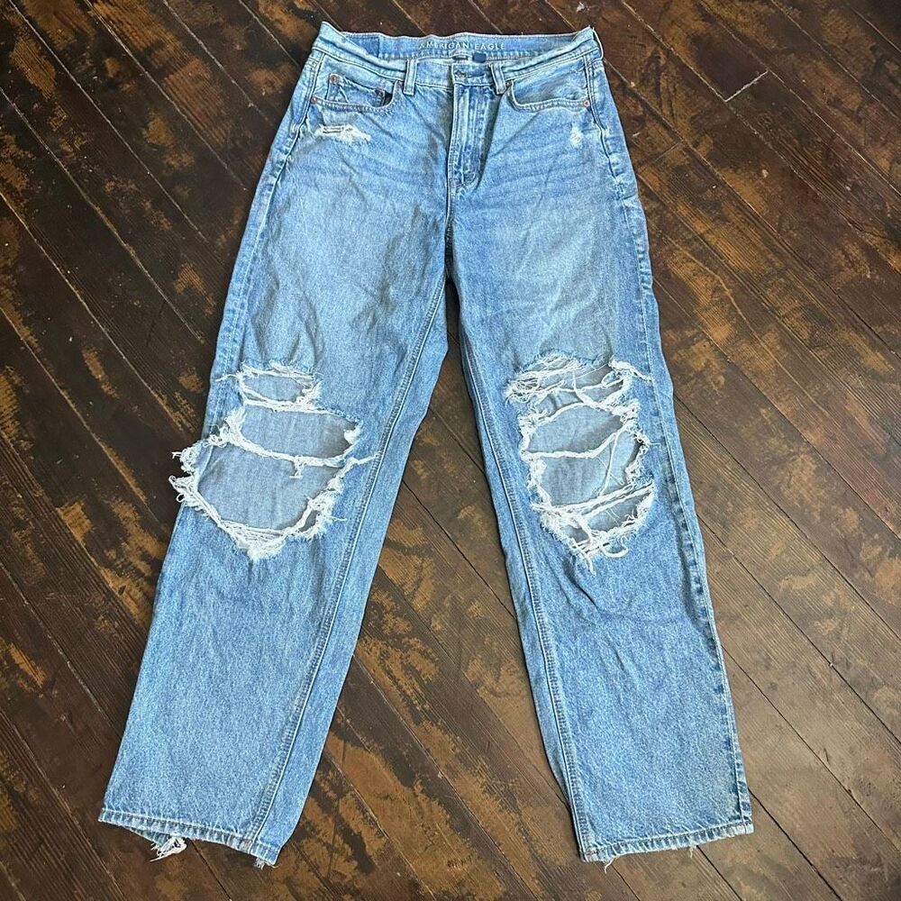 American Eagle 4 super hi-rise baggy straight distressed jeans